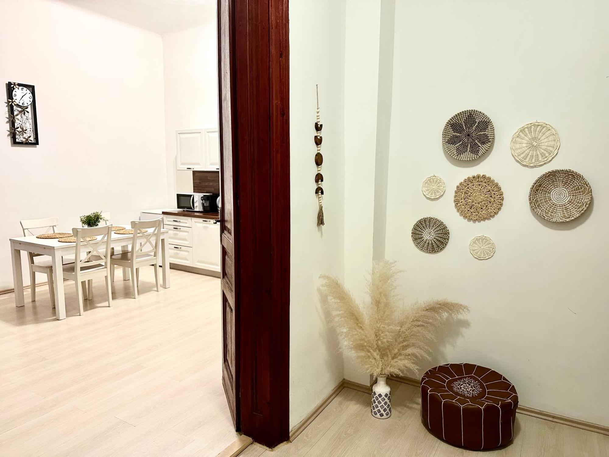 Apartment In Historical Part - Old Town Top Address Bratislava Bagian luar foto