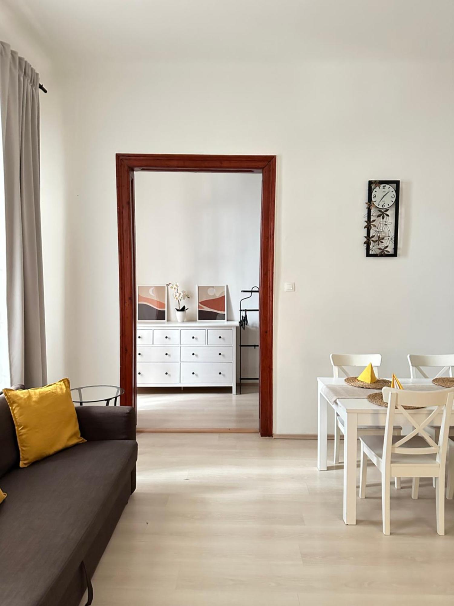 Apartment In Historical Part - Old Town Top Address Bratislava Bagian luar foto
