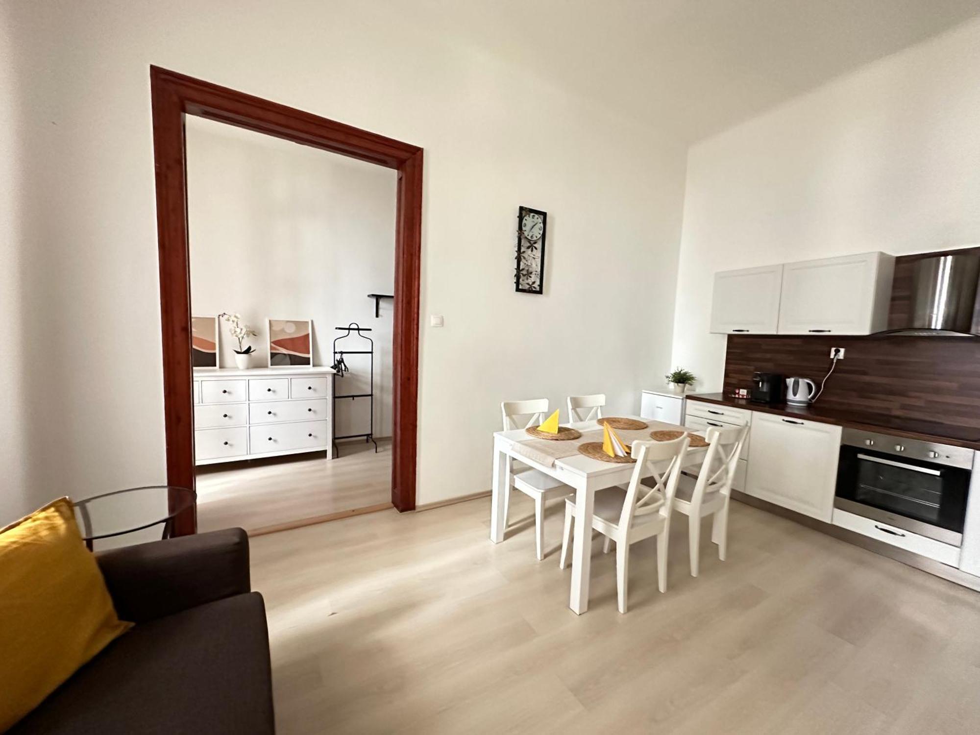 Apartment In Historical Part - Old Town Top Address Bratislava Bagian luar foto