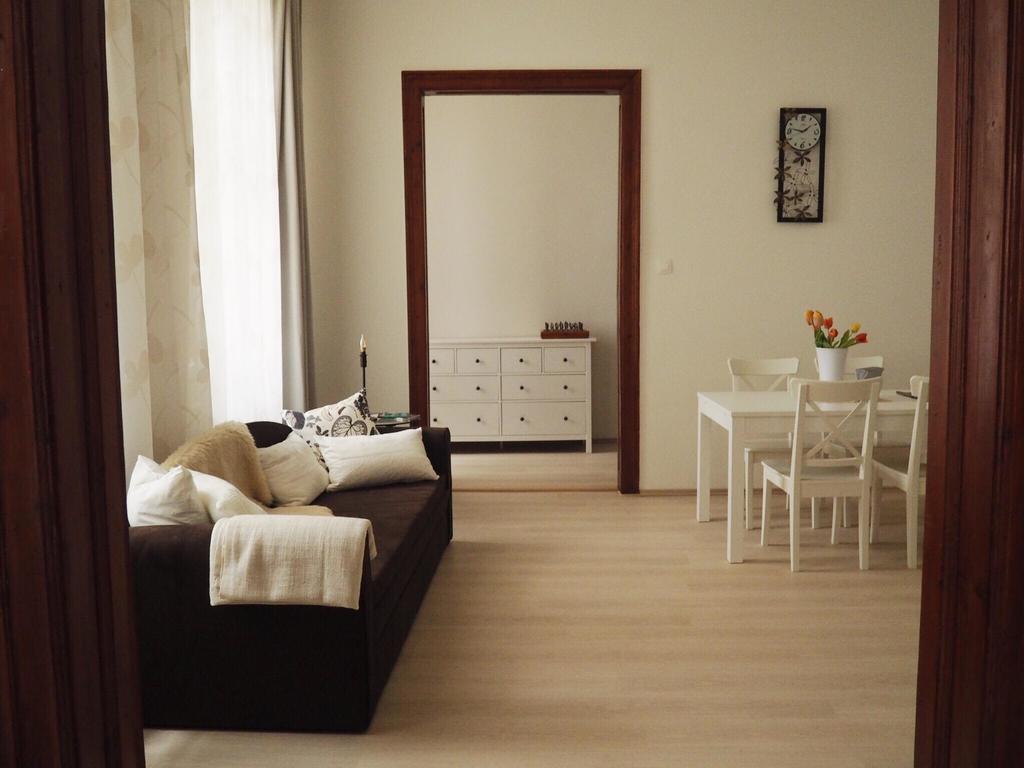 Apartment In Historical Part - Old Town Top Address Bratislava Bagian luar foto